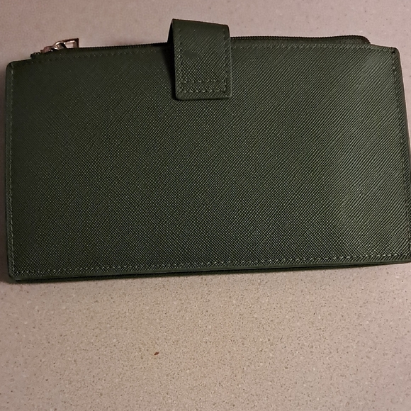 Green Travelambo Wallet - Picture 5 of 5